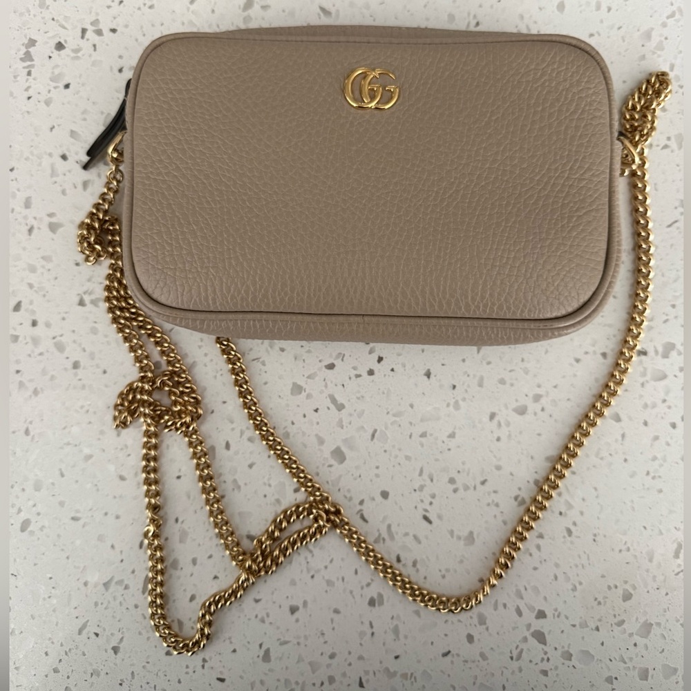 Gucci GG Marmont Mini Camera Bag